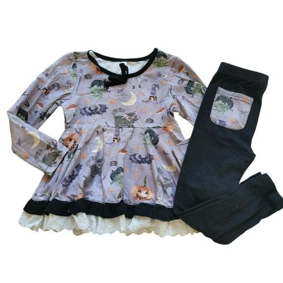 Bella & Omi Halloween Tunic Playset - Picture 1 of 12